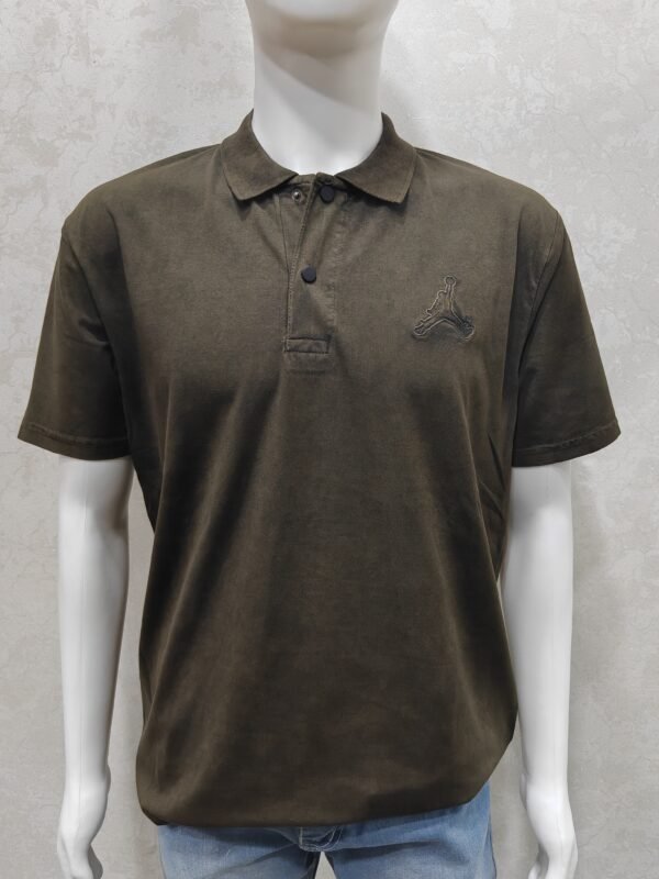 Washed-Effect Solid T-Shirt – Half Sleeve